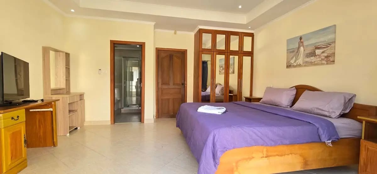 Townhouse Pratumnak with privat swimming pool