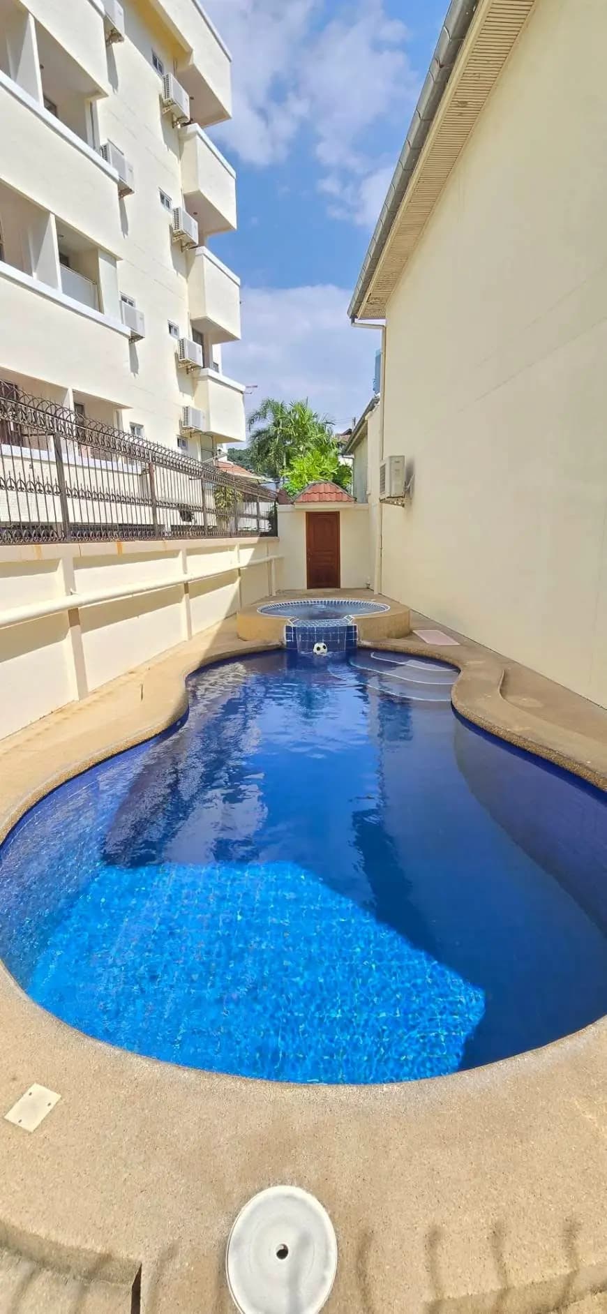 Townhouse Pratumnak with privat swimming pool